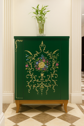Emerald Bloom Table